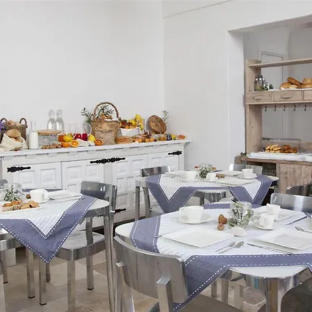 Alojamento de Acomodação e Pequeno-almoço Giovi Relais 4*