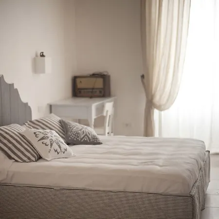 Giovi Relais 4* Полиньяно-а-Маре